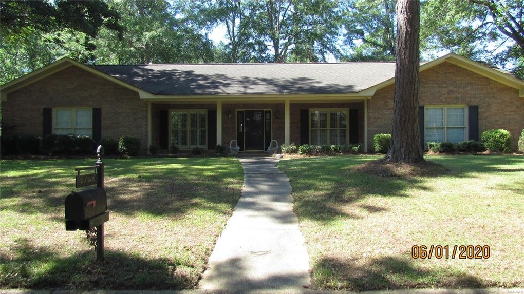 Listing 229 W Castlewood Dr, Selma AL 36701