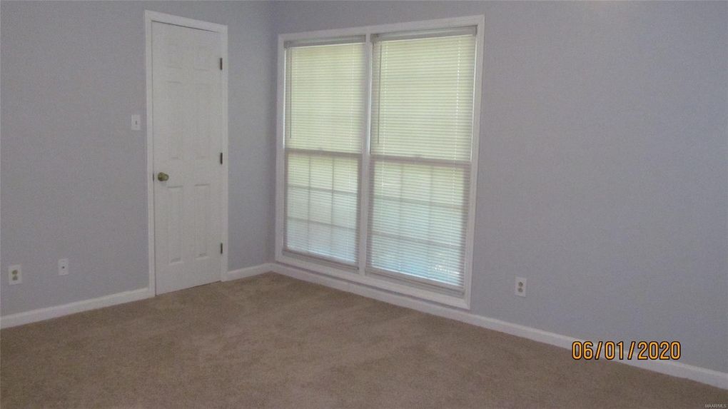 Listing 229 W Castlewood Dr, Selma AL 36701