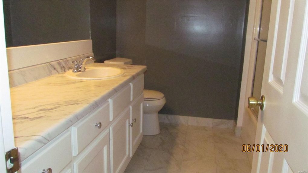 Listing 229 W Castlewood Dr, Selma AL 36701