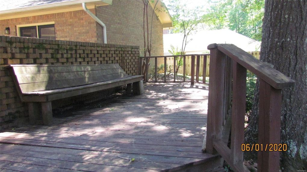 Listing 229 W Castlewood Dr, Selma AL 36701